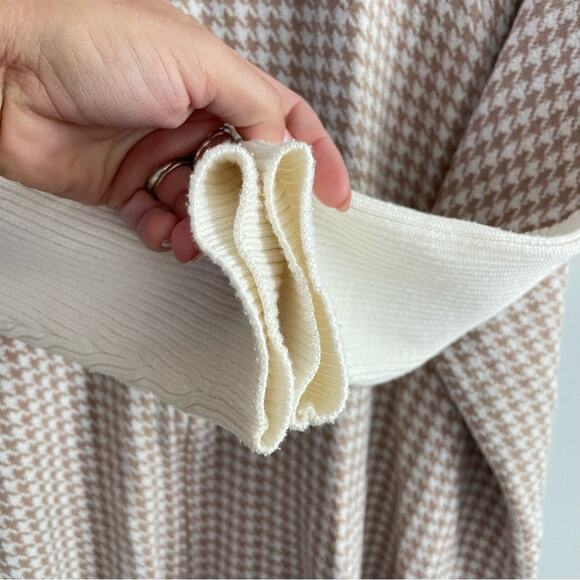 St. John Sport | Women’s Houndstooth Oversized Zip-Up Cardigan Jacket Dolman Tan - Picture 3 of 8